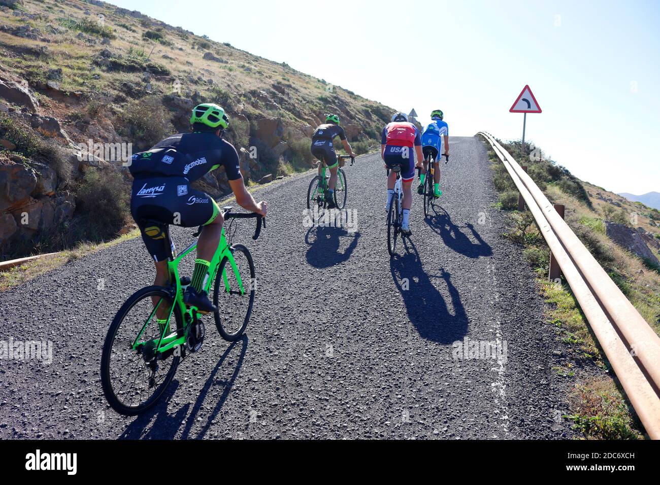 Impressionen: Fahrradfahrer, Morro Veloso, Fuerteventura, Kanarische  Inseln, Spanien/ Fuerteventura, Canary Islands, Spain (nur fuer  redaktionelle Ve Stock Photo - Alamy