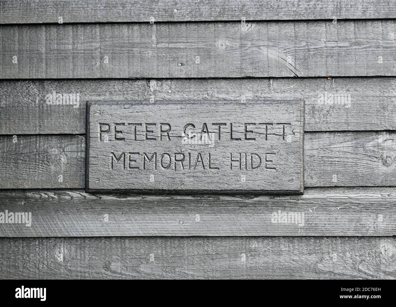 Bird hide sign hi-res stock photography and images - Alamy