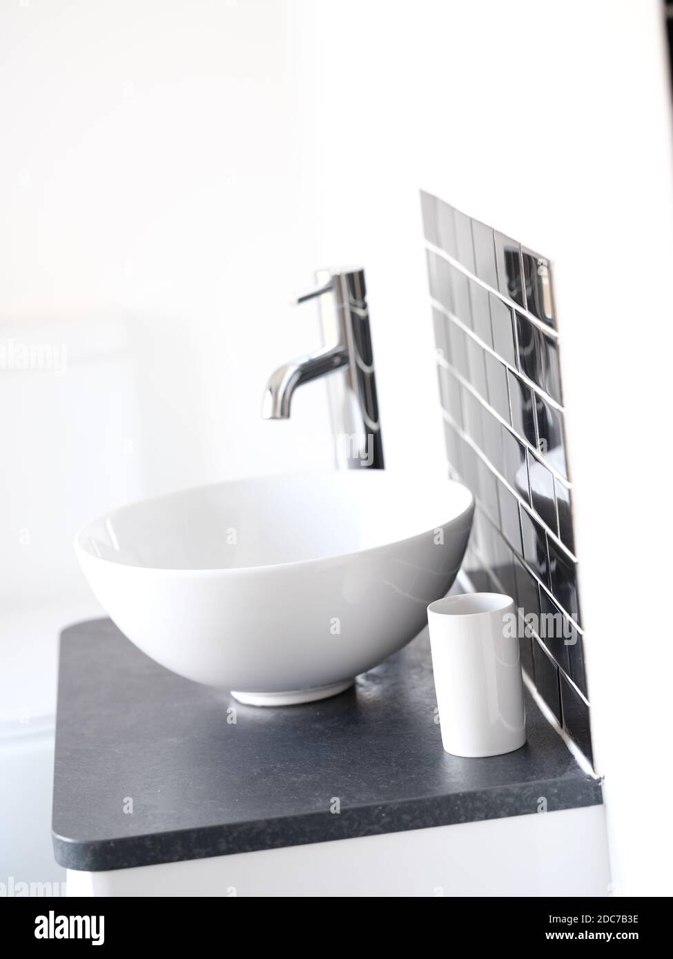 Black Bathroom Taps Hot And Cold