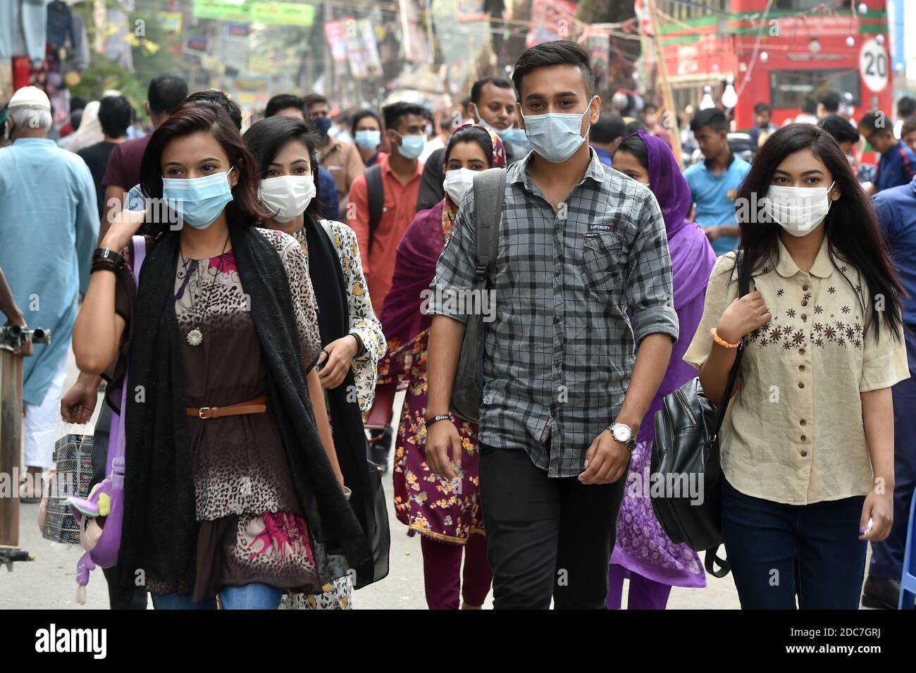 Dhaka. 19th Nov, 2020. People wearing face masks are seen in Dhaka