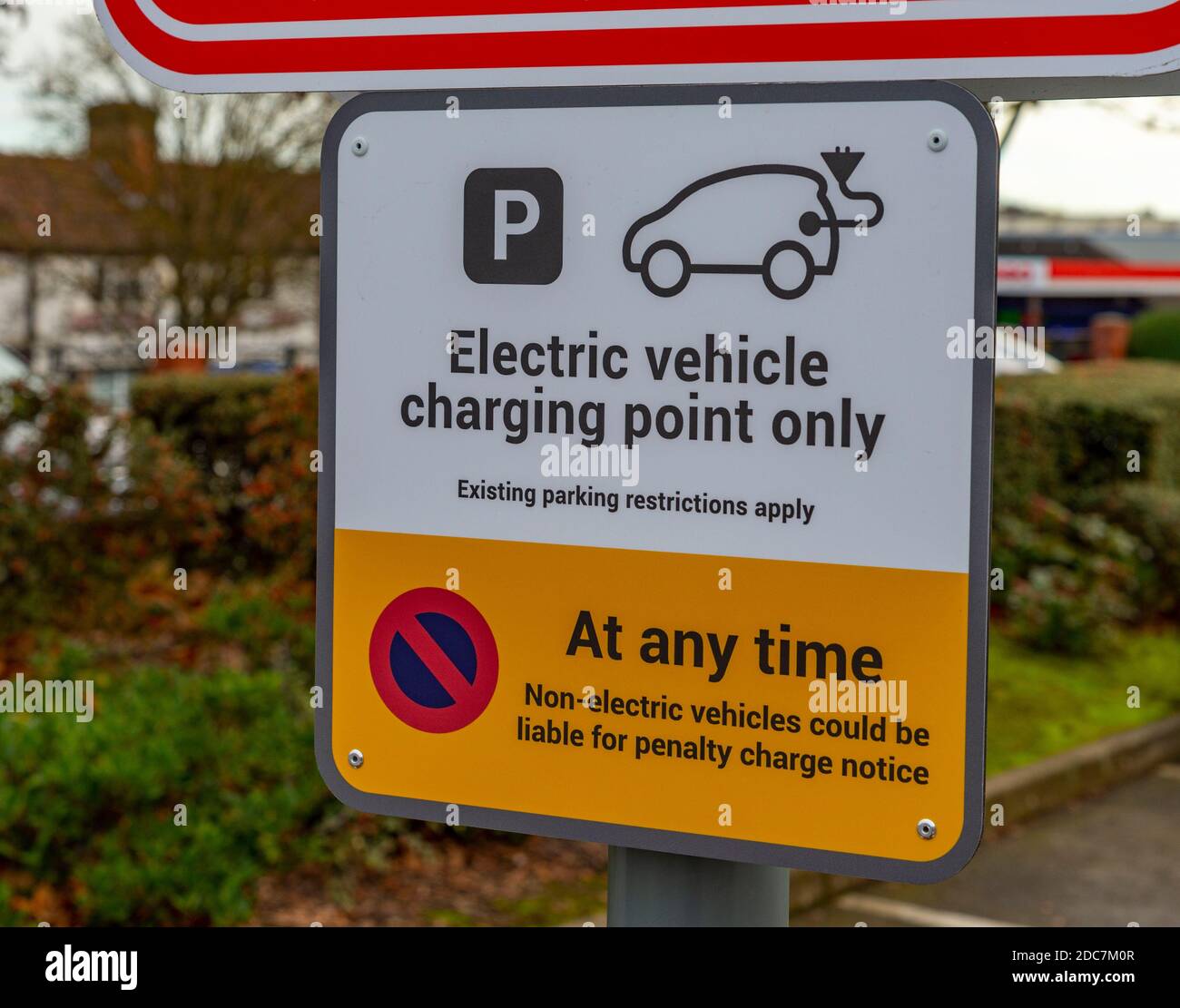 Car park signage hires stock photography and images Alamy
