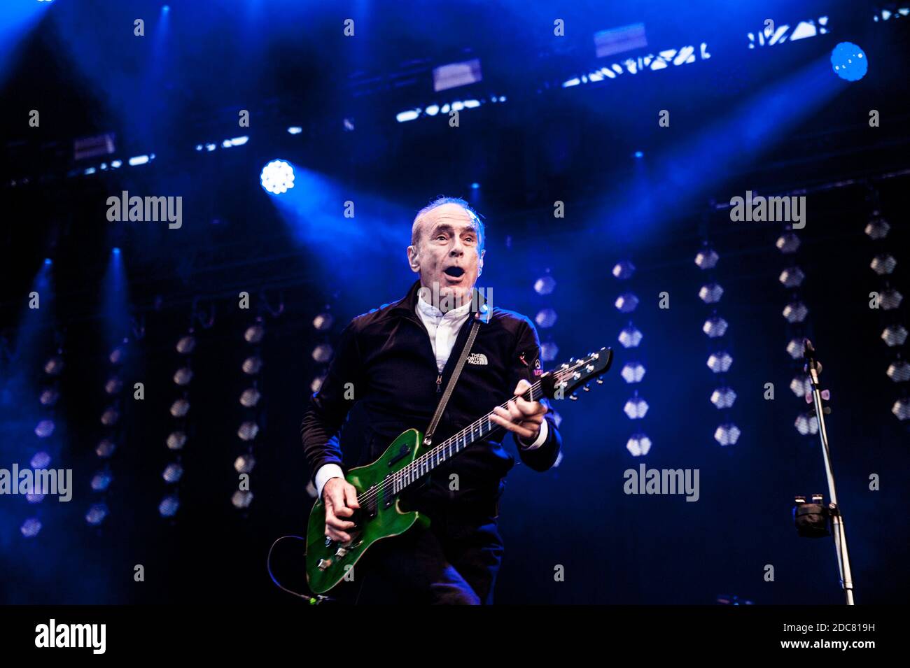 Status quo hi-res stock photography and images - Alamy