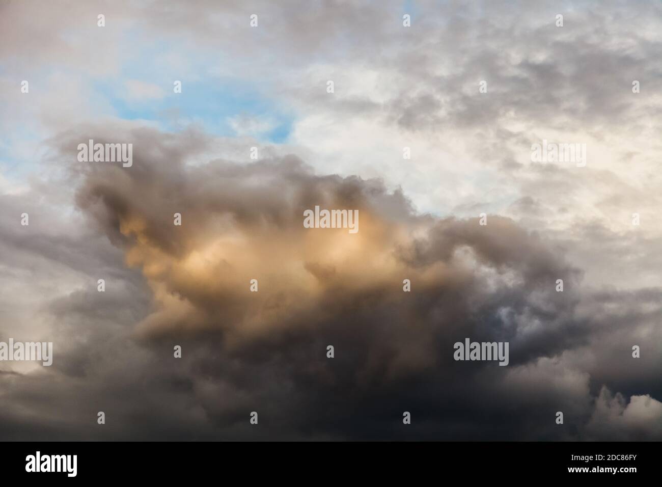 Dramatic sky with stormy clouds Stock Photo - Alamy