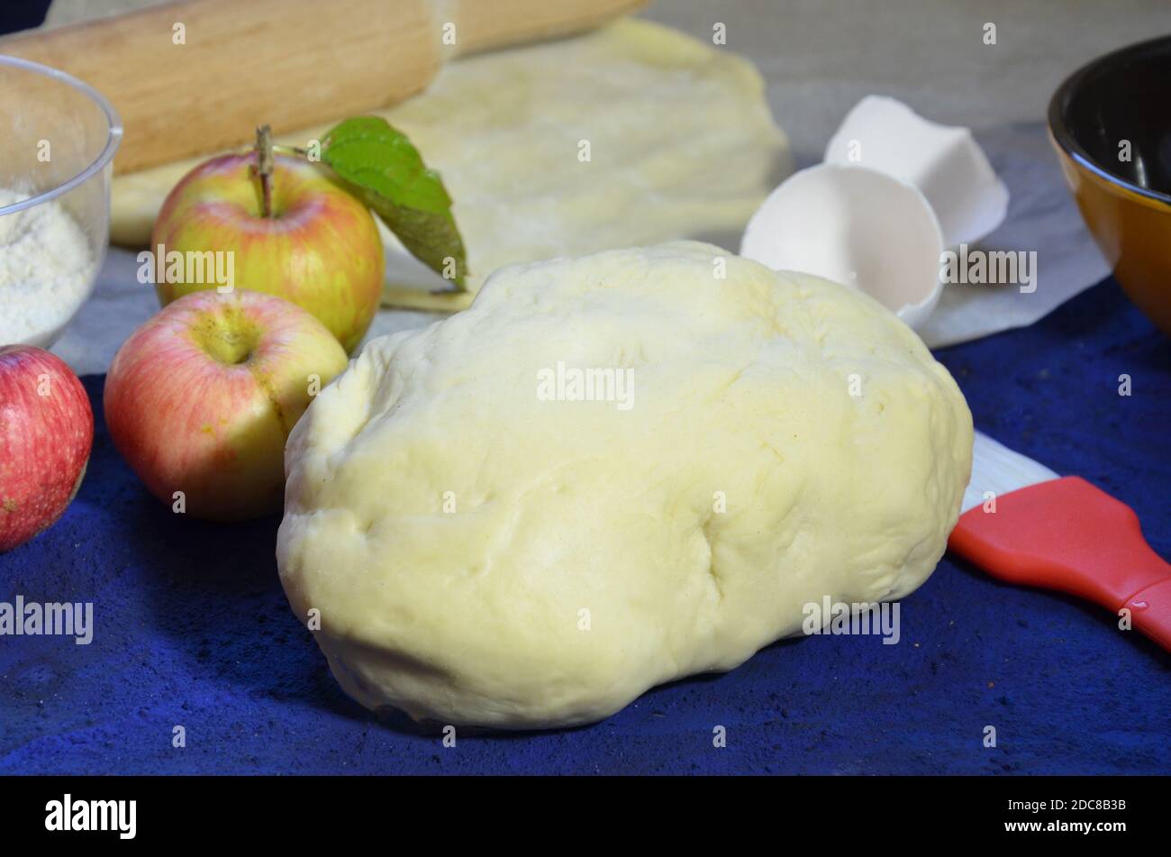 Pastry round, rolling pin and pie pan. Making Apple Pie Tart Series