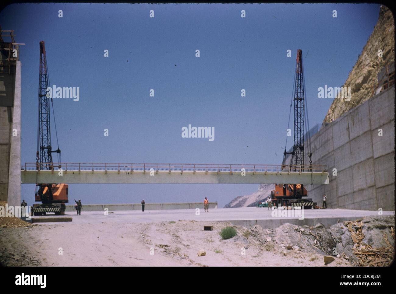 Santa Felicia Dam, 1955-56, Lake Piru, Ventura County Stock Photo - Alamy