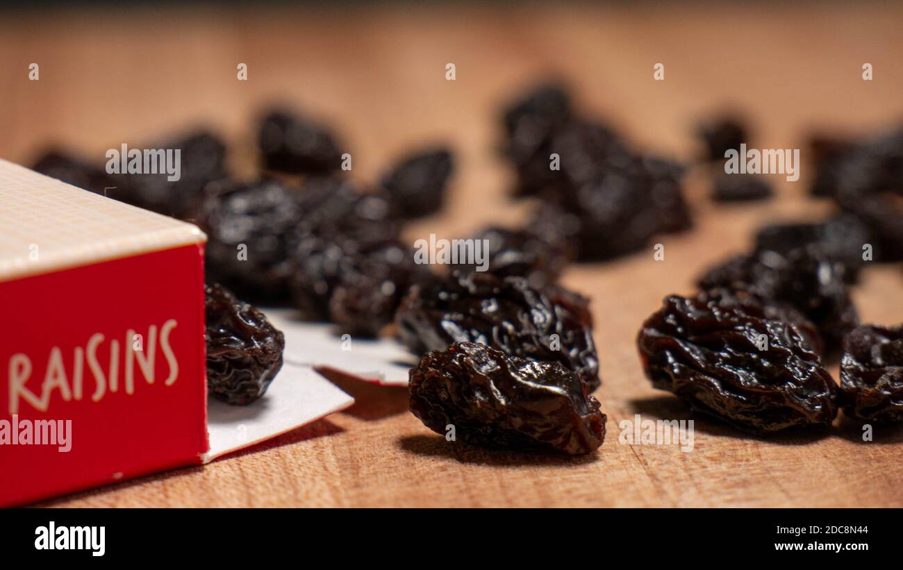 Raisins box hires stock photography and images Alamy