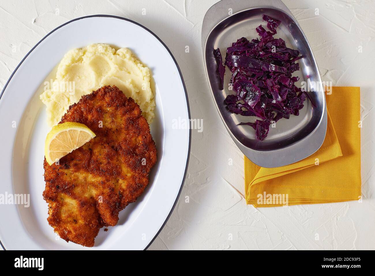 Schnitzel with Red Cabbage and Mashed Potatoes Stock Photo Alamy