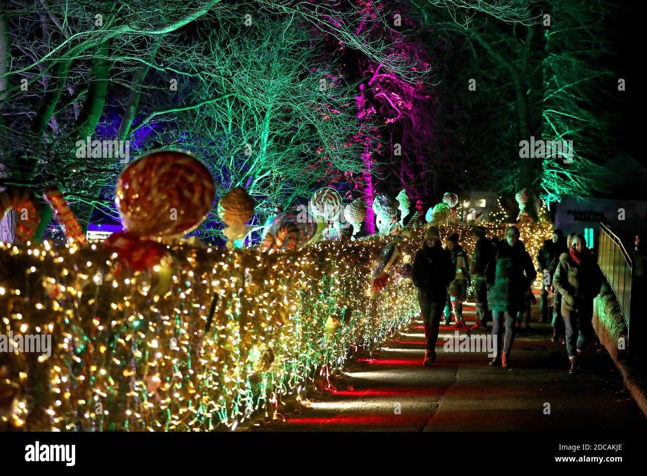 Edinburgh zoo christmas nights hires stock photography and images Alamy