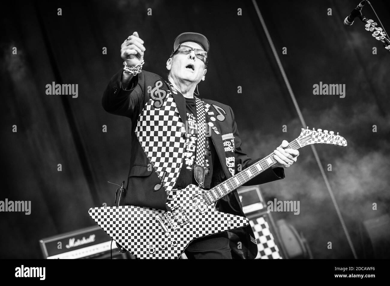 Cheap Trick Live in concert Stock Photo Alamy