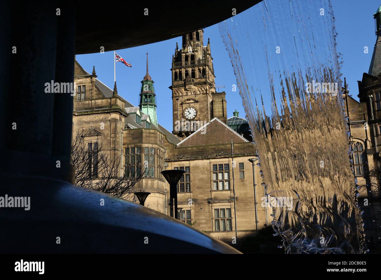 Sheffield town hall clock tower hi-res stock photography and images - Alamy