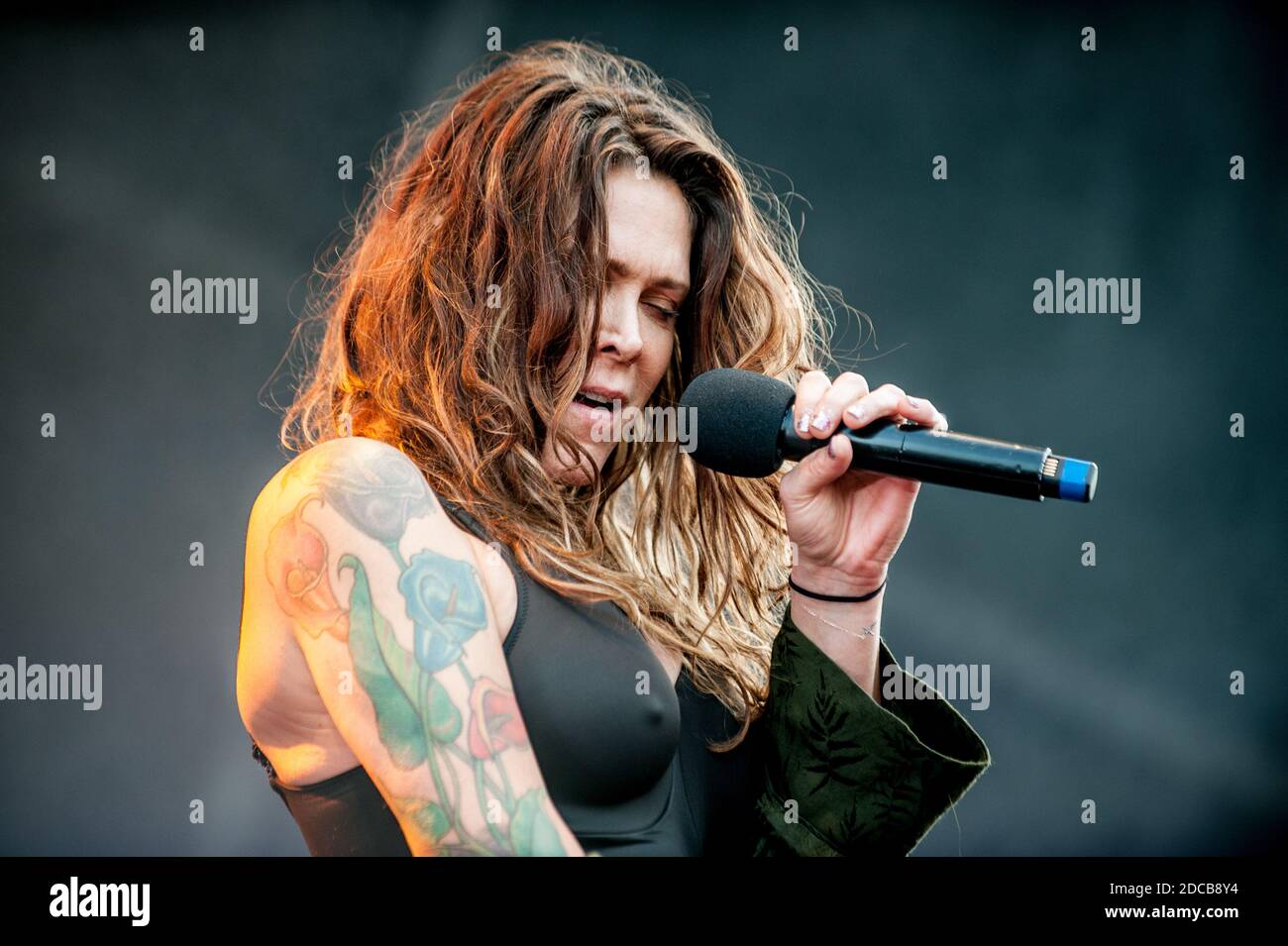 Beth Hart Live in Concert Stock Photo Alamy
