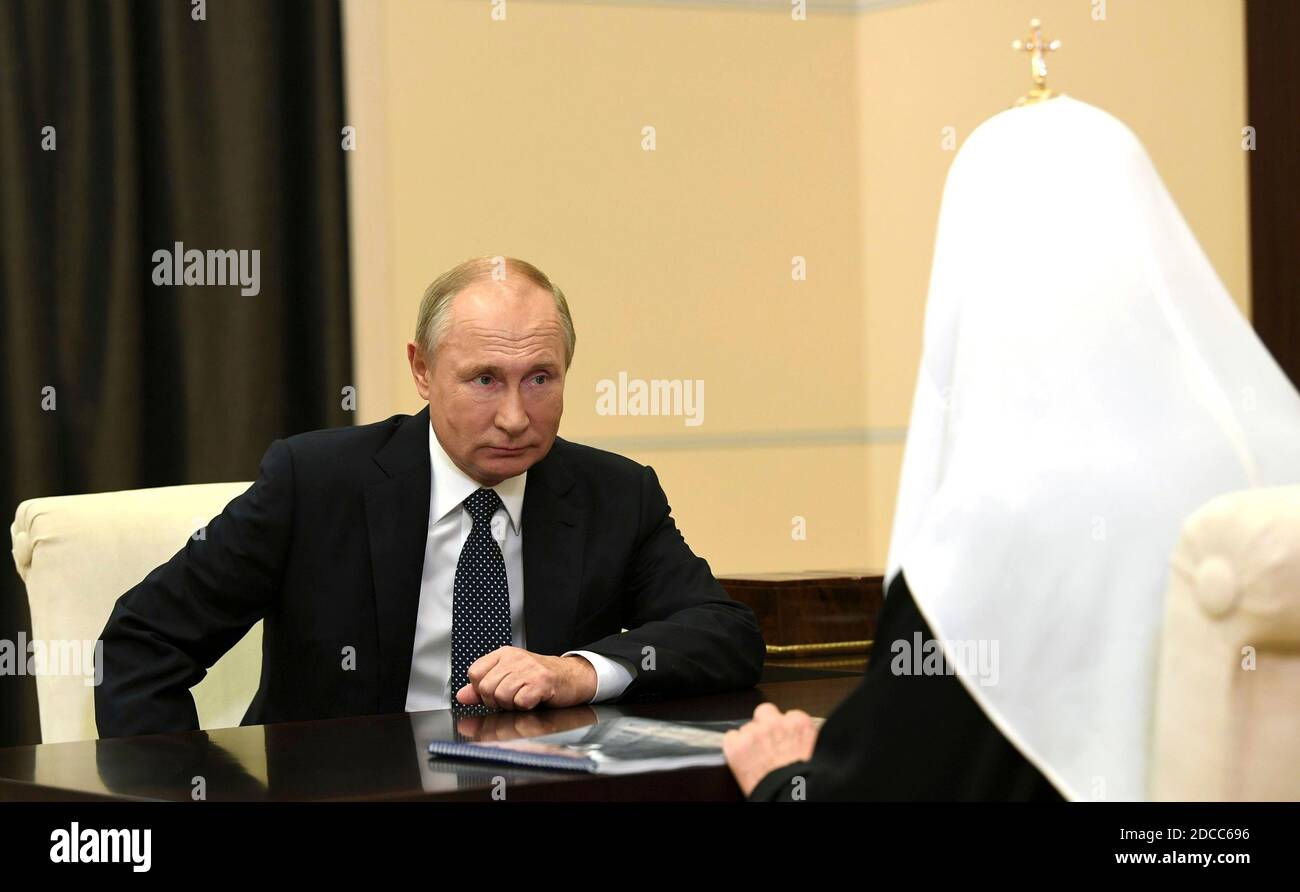 Moscow, Russia. 20th Nov, 2020. Russian President Vladimir Putin, left, holds a face-to-face a meeting with Patriarch Kirill of Moscow and Russia at the official Novo-Ogaryovo state residence November 20, 2020 outside Moscow, Russia. During the meeting Putin congratulated Patriarch Kirill on his 74th birthday. Credit: Aleksey Nikolskyi/Kremlin Pool/Alamy Live News Stock Photo