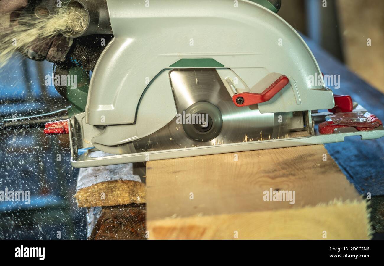 Hand held circular saw hi-res stock photography and images - Alamy
