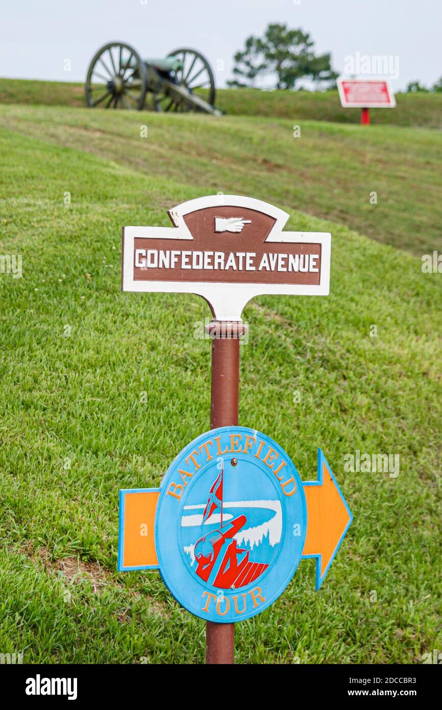 Civil war battle site battlefield tour confederate avenue sign hi res Civil war battle site battlefield tour confederate avenue sign hi res