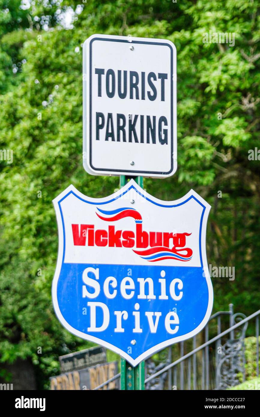 Mississippi Vicksburg Oak Street Scenic Drive,Tourist Parking sign