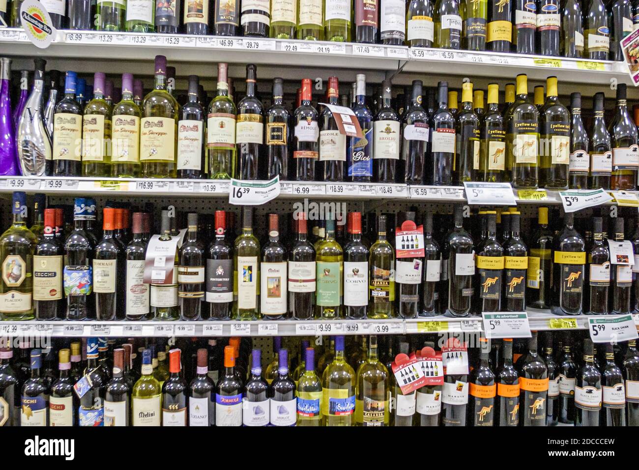 Miami Beach Florida,Publix Grocery Store supermarket,wine bottles wines shelf shelves,display sale Stock Photo