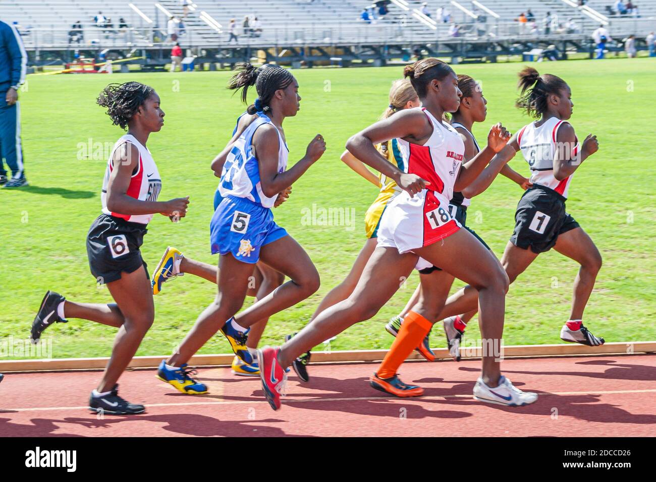 20,800+ Youth Track And Field Stock Photos, Pictures & Royalty