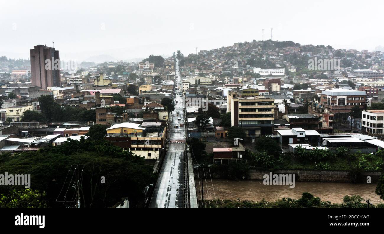 The wind and rains of Hurricane Iota batter Tegucigalpa, Honduras in November 2020 Stock Photo