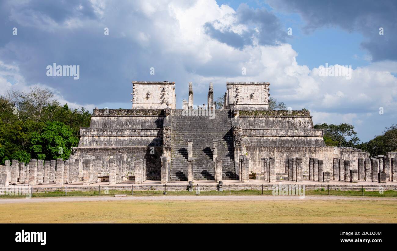 Temple Of The Warriors Chichen Itza Mexico Stock Photo Alamy Temple Of The Warriors Chichen Itza Mexico Stock Photo Alamy
