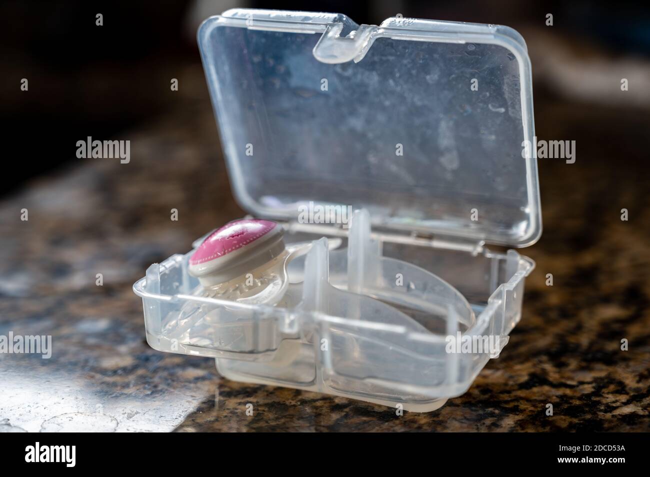 Parenting method of cleaning pacifiers by boiling water and steaming in