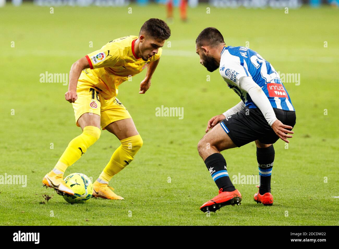 Barcelona, Spain. 20th Nov, 2020. Yan Couto of Girona FC in action with Matias Vargas of RCD Espanyol during the Liga SmartBank match between RCD Espanyol and vs Girona FC at RCD Stadium in Barcelona, Spain. Credit: David Ramirez/DAX/ZUMA Wire/Alamy Live News Stock Photo