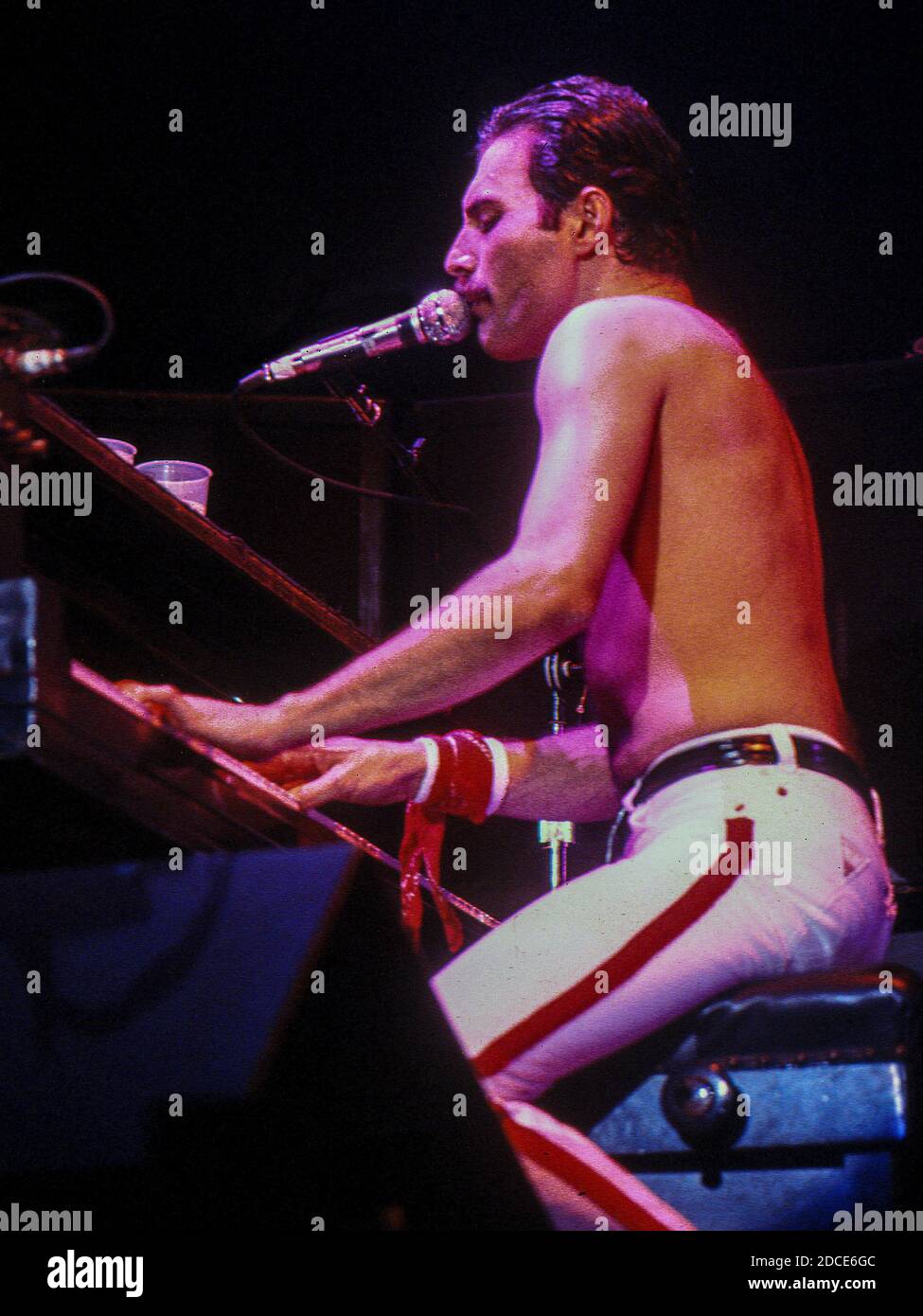 The British rock band Queen in concert at Wembley Arena,London 4.9.1984: Freddie Mercury Stock Photo