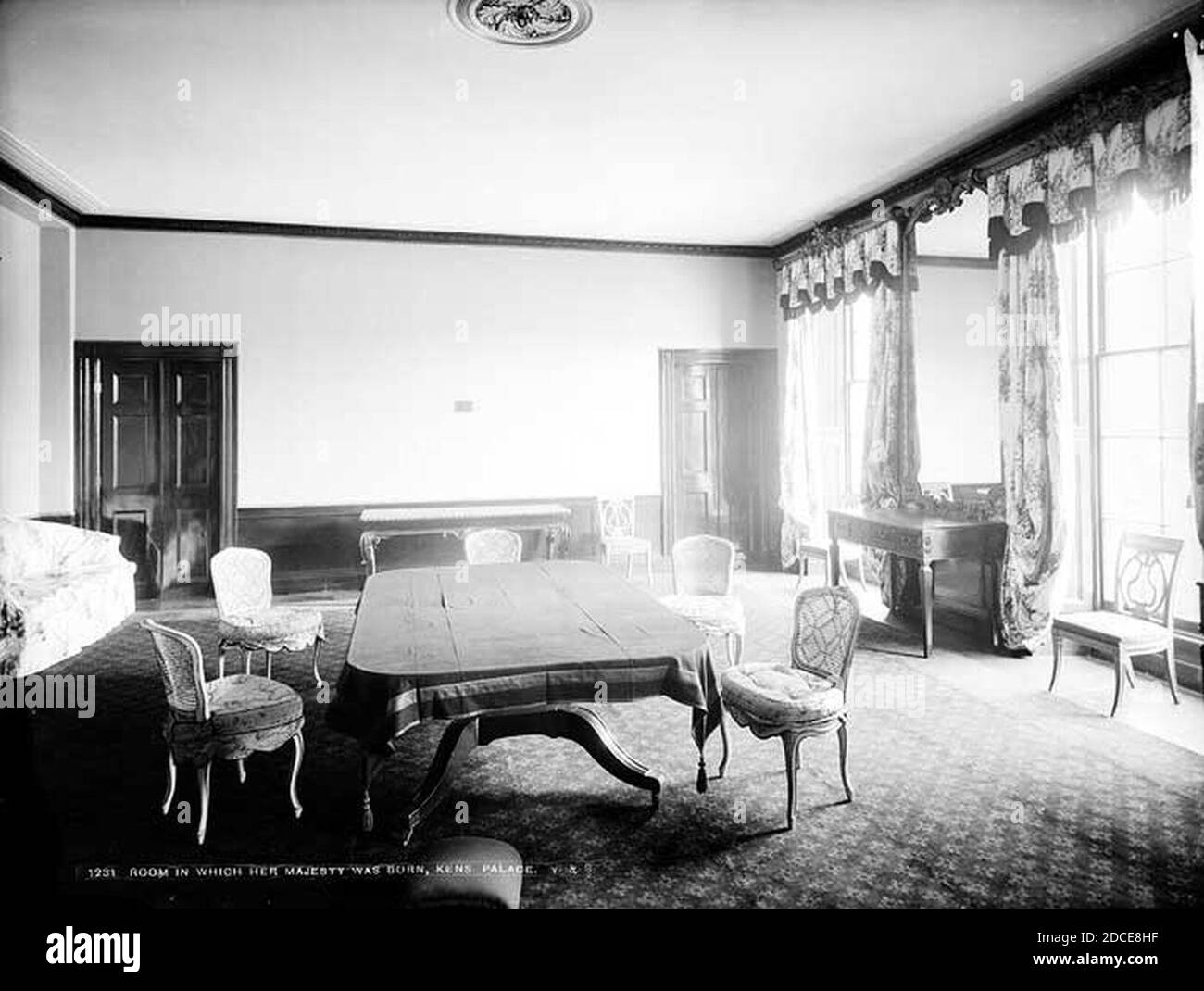 Kensington Palace Queen Victoria Birth Room Stock Photo Alamy