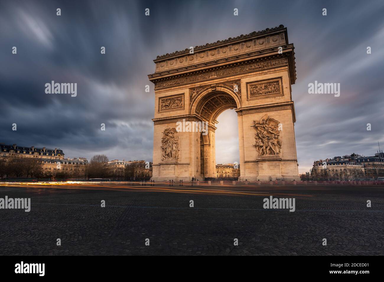 Aerial arch de triomphe paris sunset hi-res stock photography and ...