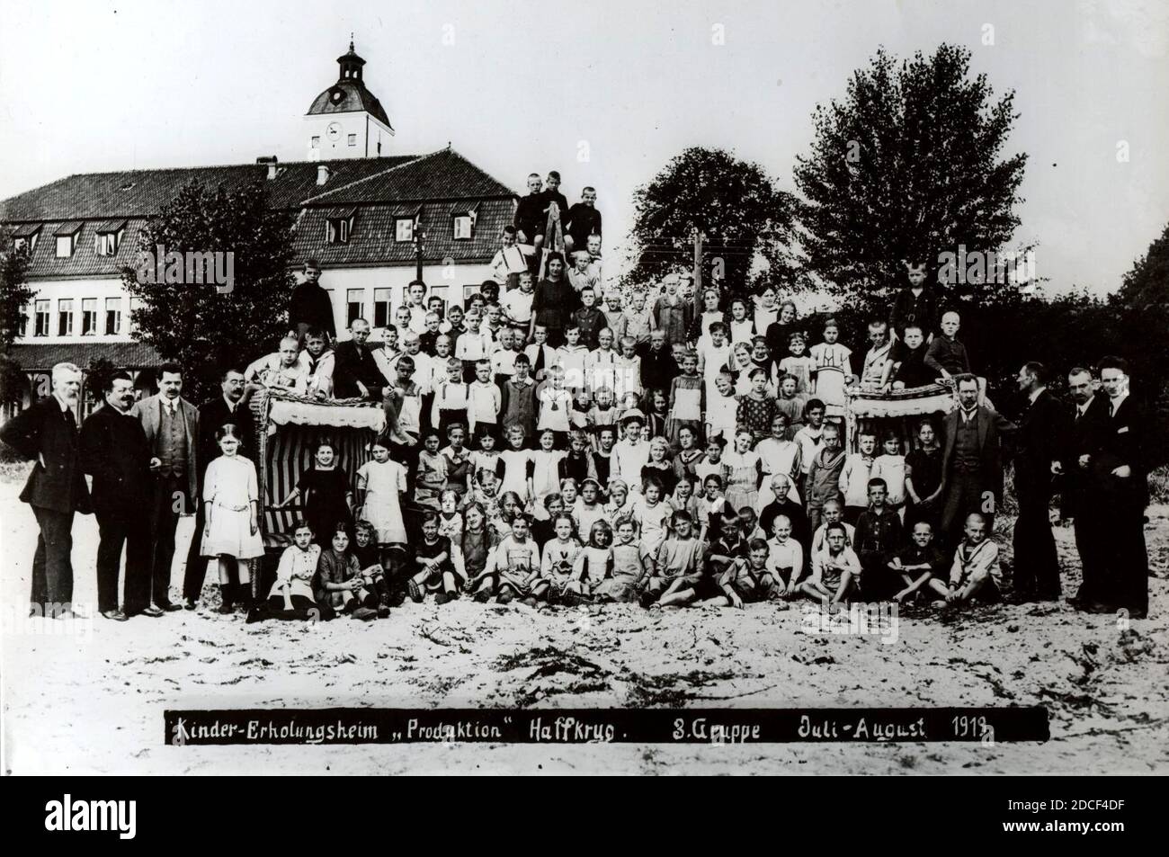 Kinder-Erholungsheim Produktion Haffkrug 1919 mit Reichspräsident Ebert. Stock Photo