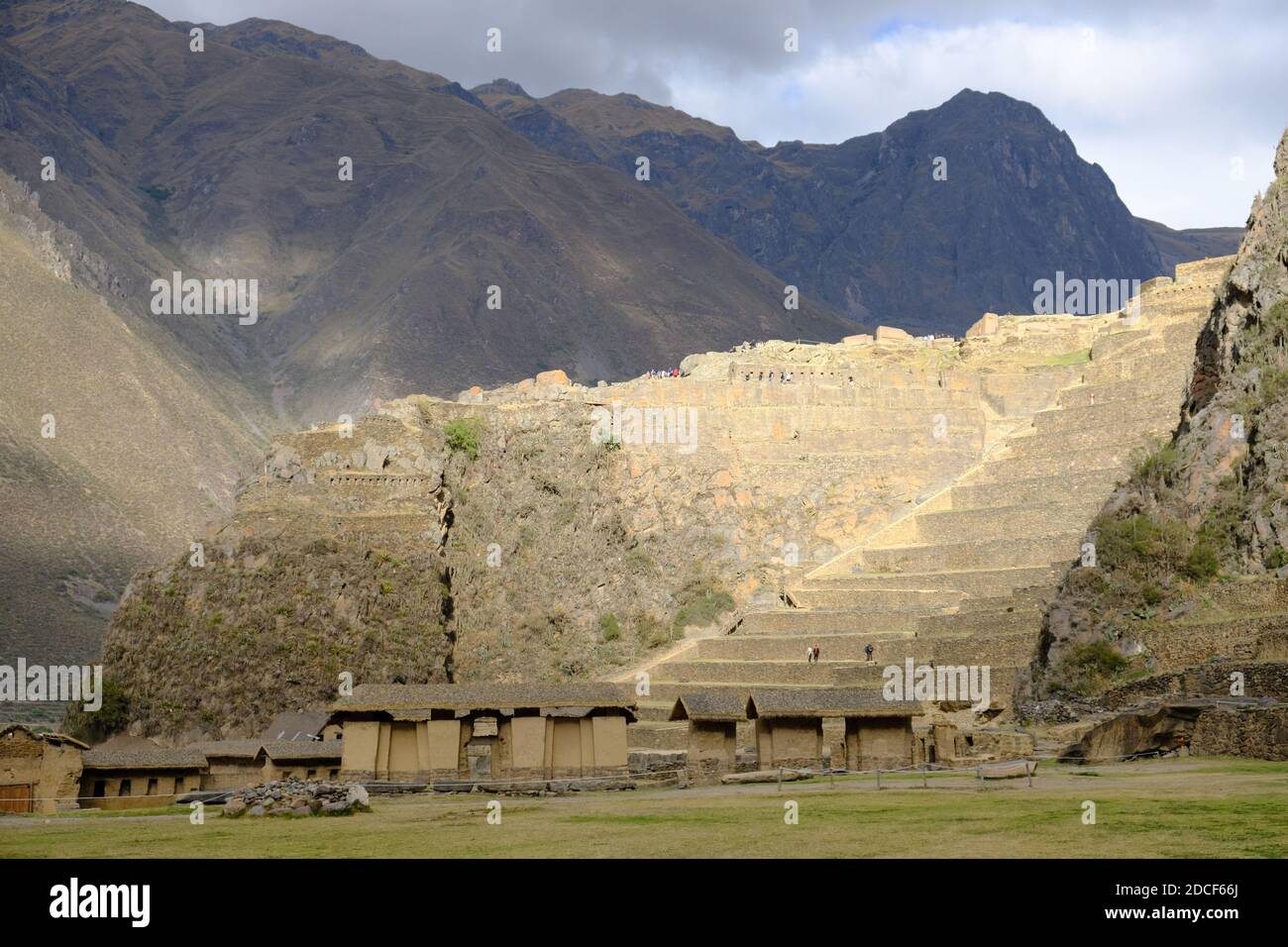 Peru Sacred Valley Ollantaytambo - Ollantaytambo ruins - Ruinas Ollantaytambo scenic view Stock Photo