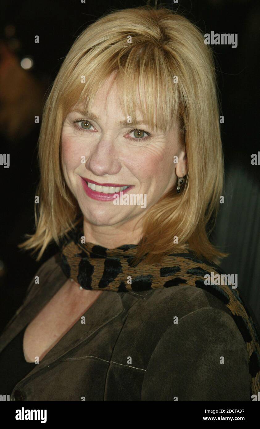 Kathy Baker arriving at the premiere of "Cold Mountain" at The Ziegfeld