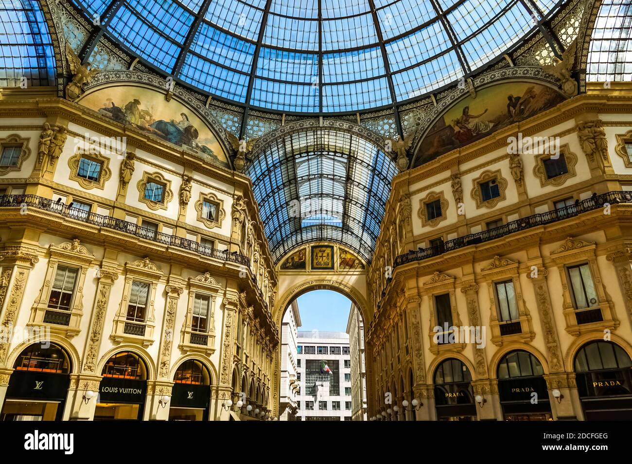 Louis Vuitton shop. Galleria Vittorio Emanuele II. Milan, Italy Stock Photo  - Alamy