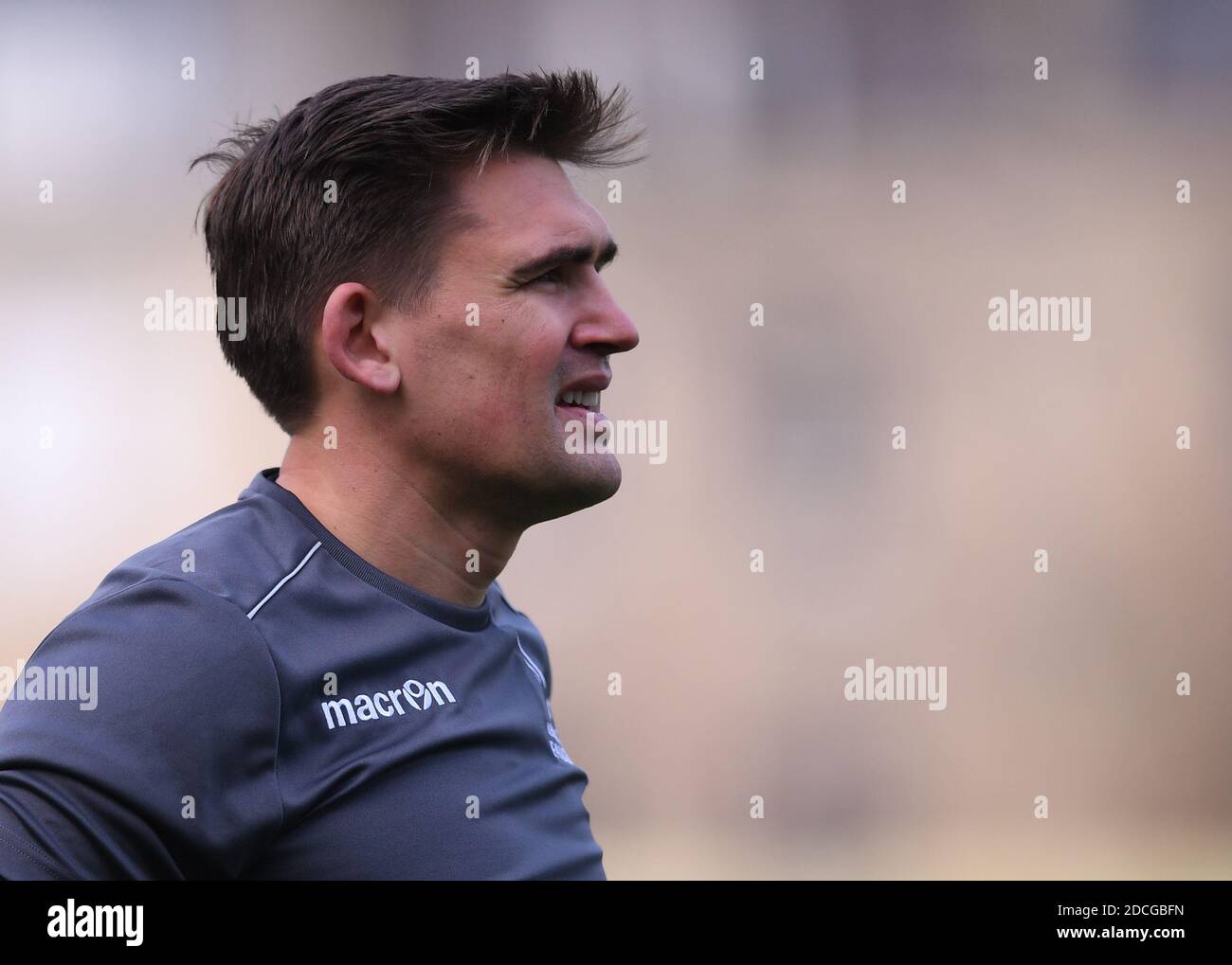 Recreation Ground, Bath, Somerset, UK. 21st Nov, 2020. English Premiership Rugby, Bath versus Newcastle Falcons; Toby Flood of Newcastle Falcons warms up Credit: Action Plus Sports/Alamy Live News Stock Photo