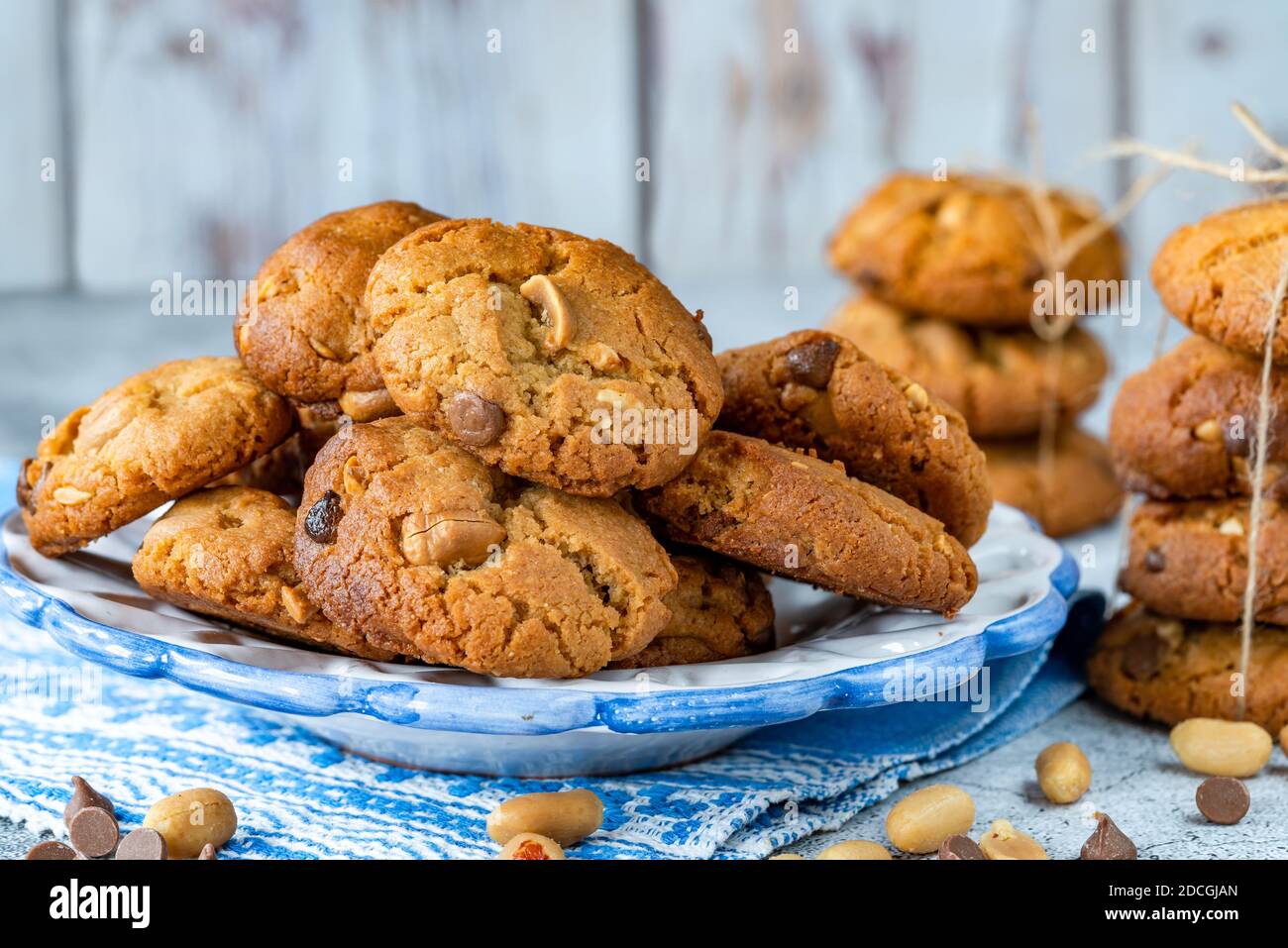 Cookie with Peanuts