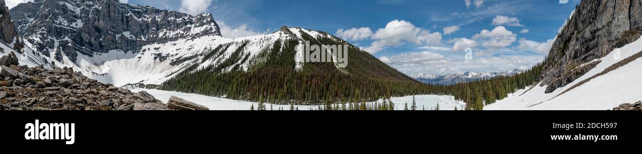 360-degree panoramic view of Rawson Lake, AB, Canada in early June.  Peter Lougheed Provincial Park.  Mount Sarrail on left, Sarrail Ridge at center. Stock Photo