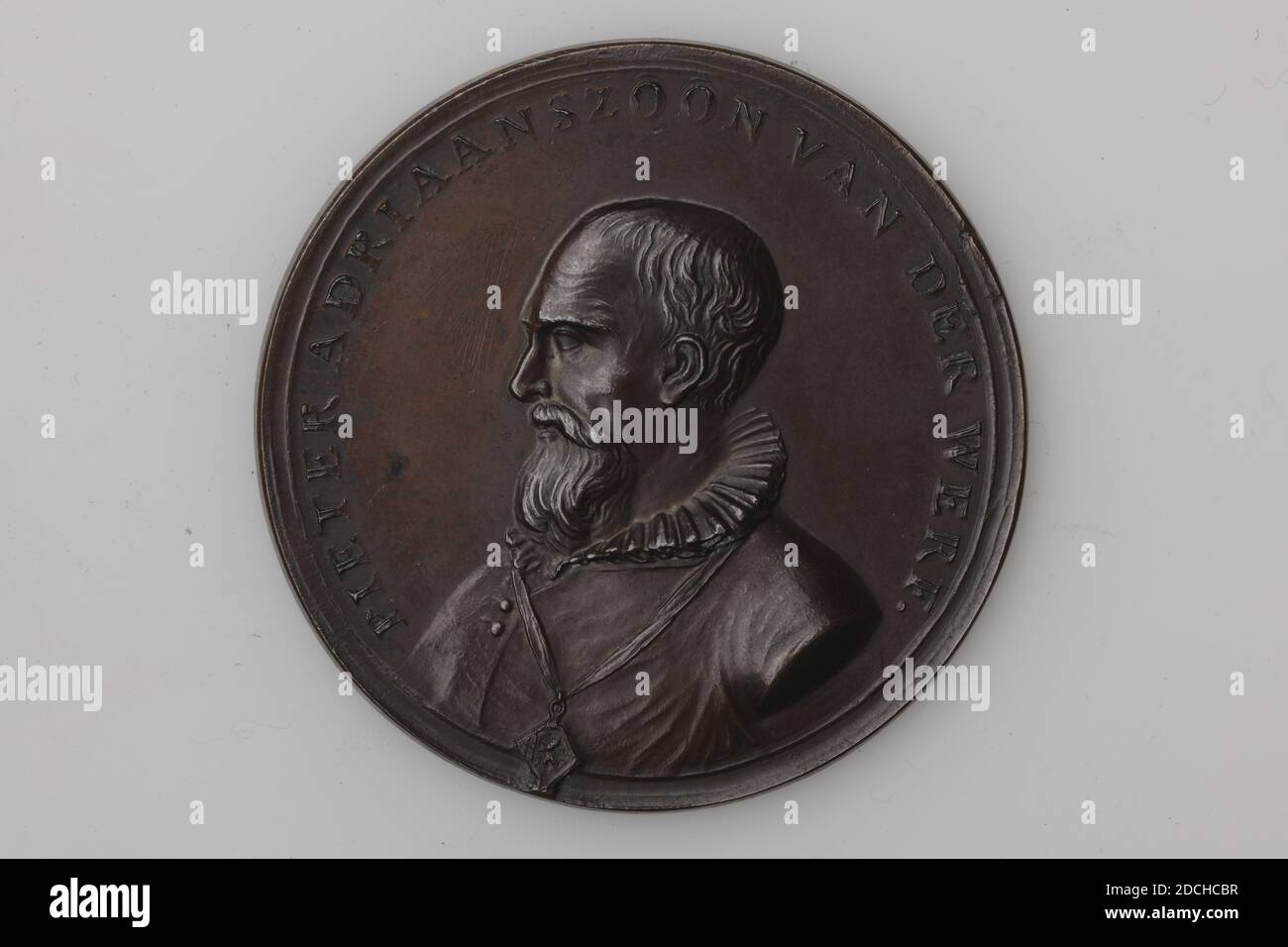 medal, Adriaan Jansz. Bemme, 1824, General: 5 x 0.2cm (50 x 2mm), Weight: 49.2g, man's portrait, bust, Medal on the 250-year relief of Leiden. On the front a left-facing bust of a man with a beard and a collar. The circular reads: PIETER ADRIAANSZOON VAN DER WERF. On the reverse a laurel wreath, tied at the bottom. Inside an inscription: On the occasion of the 250th Anniversary Celebration of the Relief of the City of Leiden on 3 October MDCCCXXIV, 1994 Stock Photo
