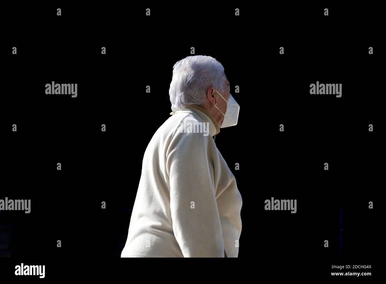 Wearing face mask is obligatory hi-res stock photography and images - Alamy