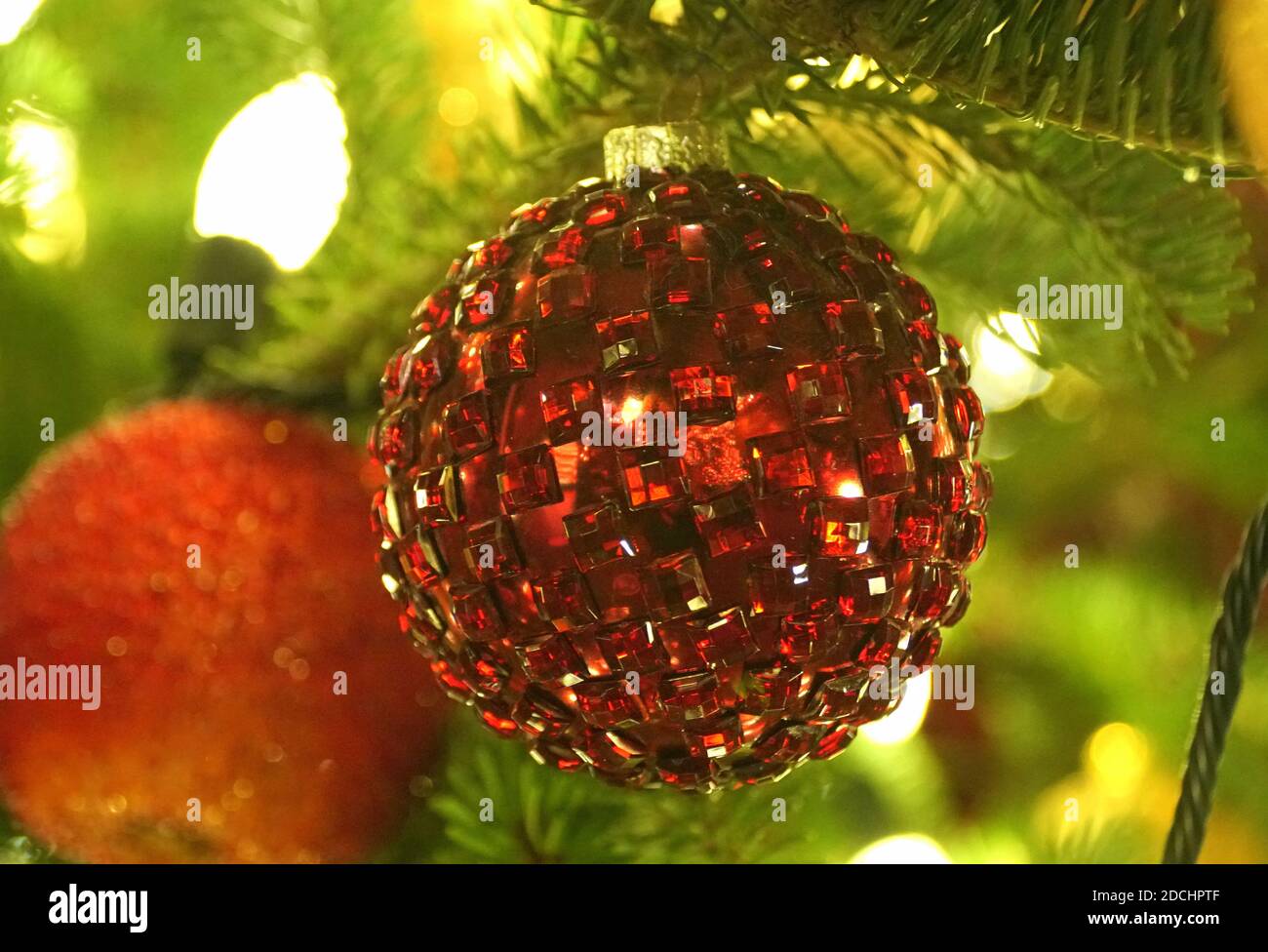 Christms Deep Red Deep red crystal hi-res stock photography and images - Alamy