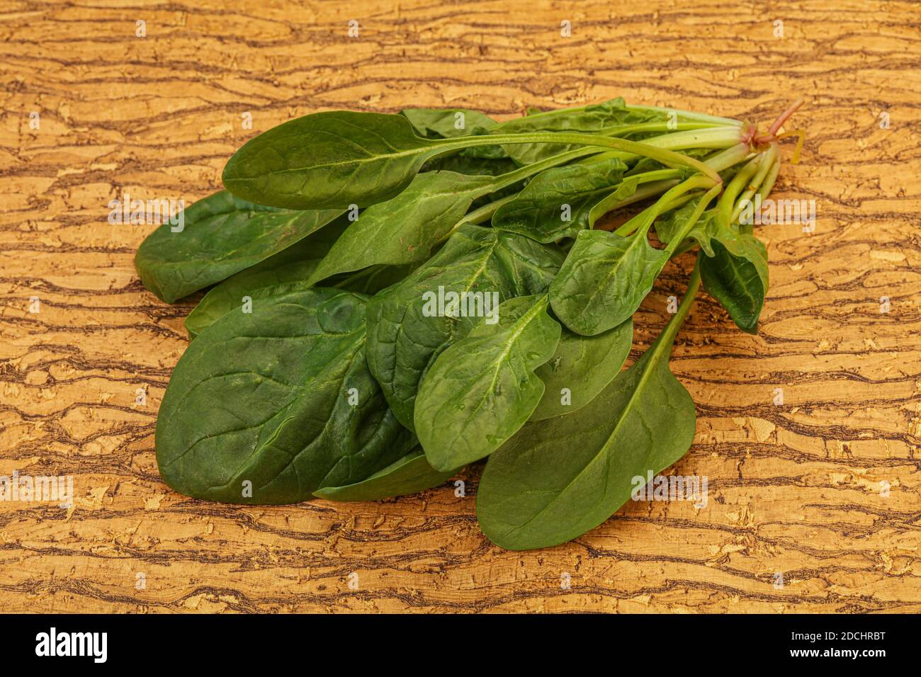 Vegan cuisine - Fresh green Spinach leaves heap Stock Photo - Alamy
