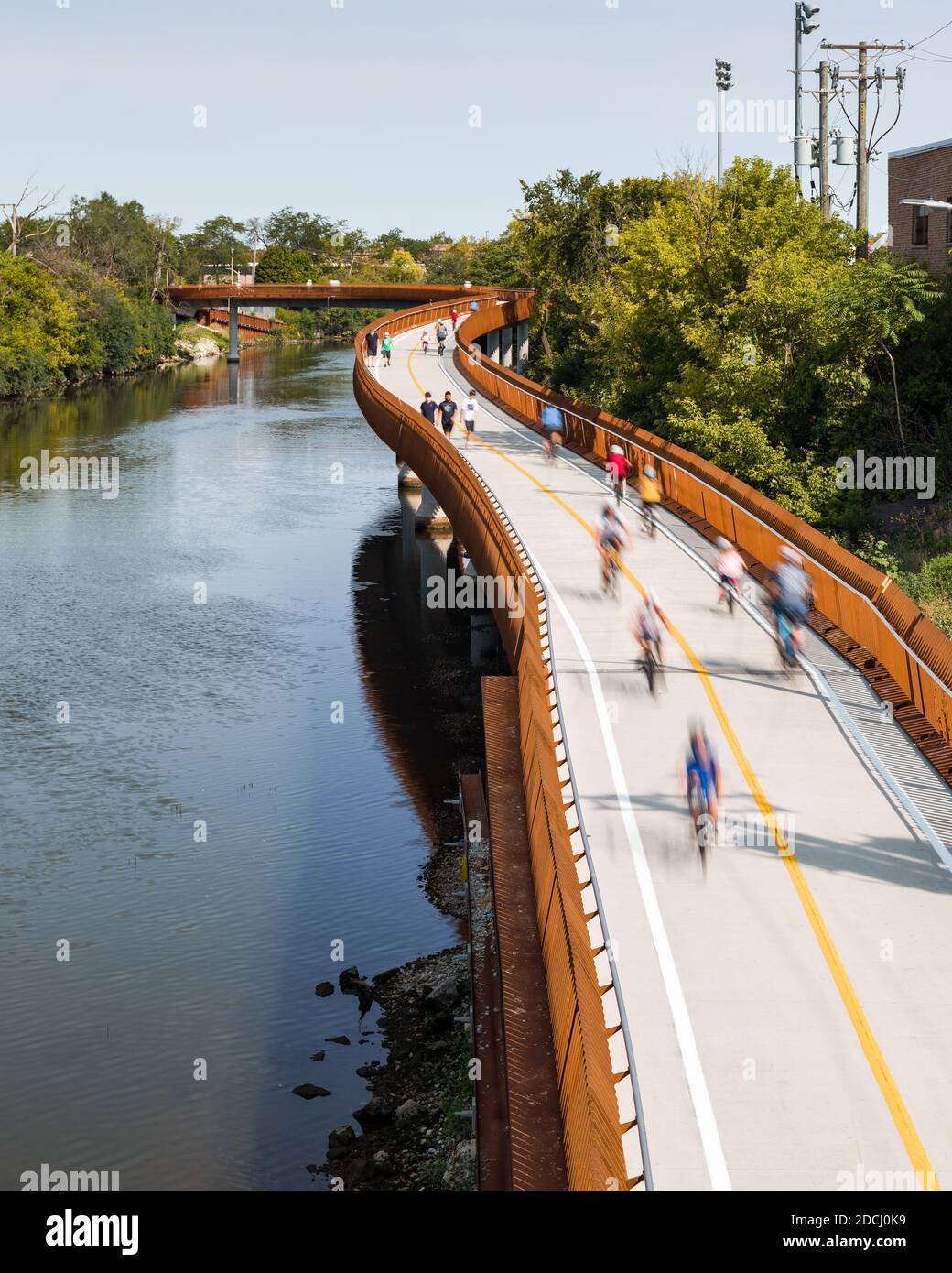 Chicago summer street activity hires stock photography and images Alamy