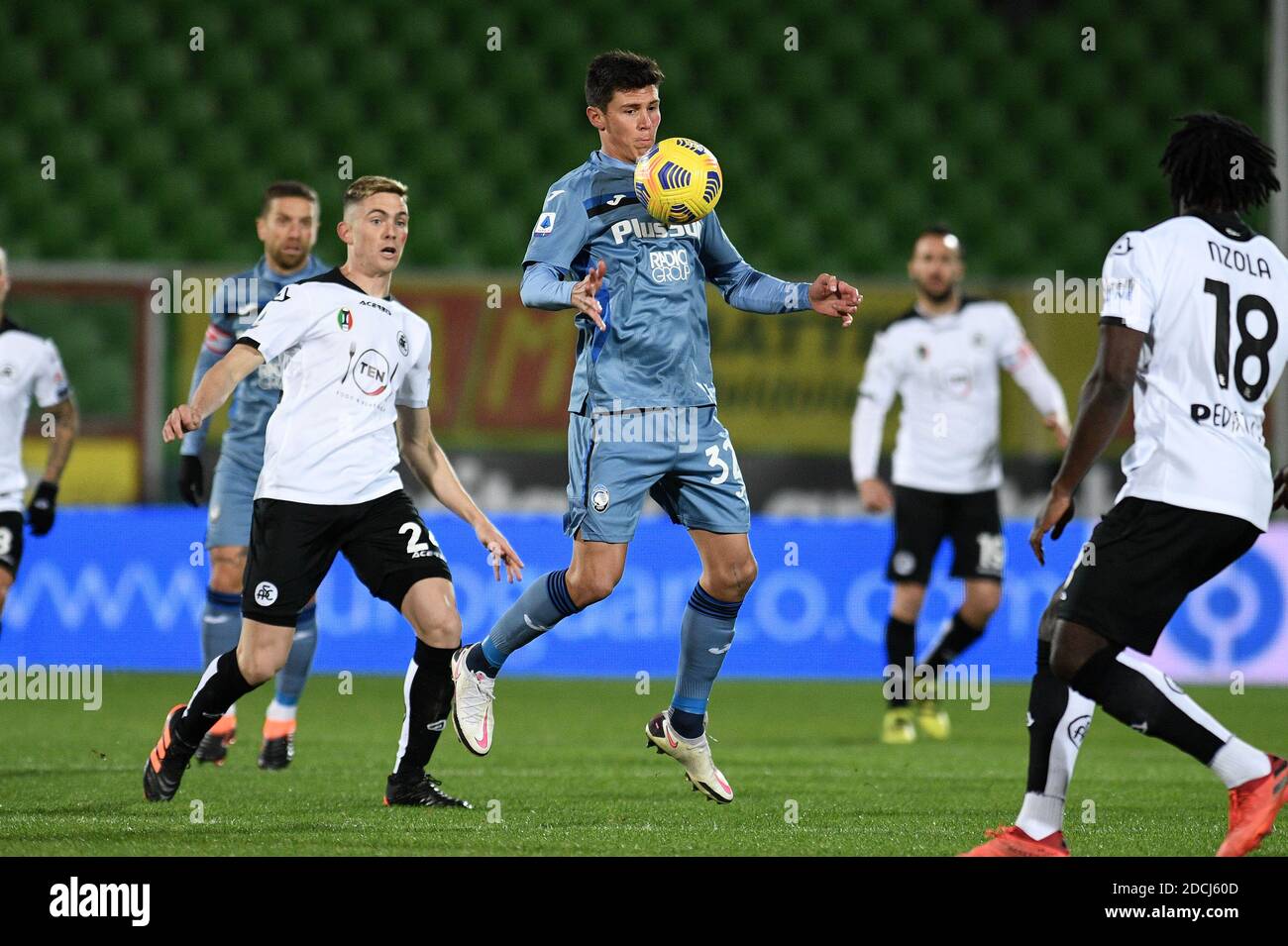La Spezia Italy 21st Nov 2020 Matteo Pessina Of Atalanta Bc In Action Against Tommaso Pobega
