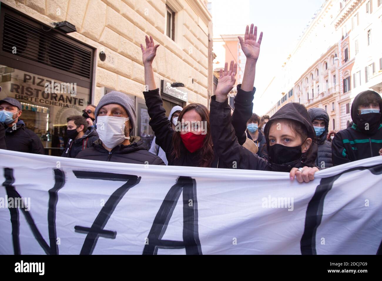 Roma, Italy. 21st Nov, 2020. Demonstration organized by students and the movement for the right to housing, from Piazza Barberini to Piazza della Repubblica, in Rome (Photo by Matteo Nardone/Pacific Press) Credit: Pacific Press Media Production Corp./Alamy Live News Stock Photo