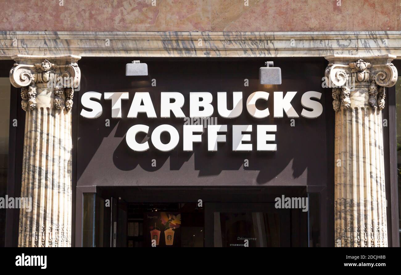PARIS, FRANCE Starbucks Coffee. Starbucks is the largest coffeehouse