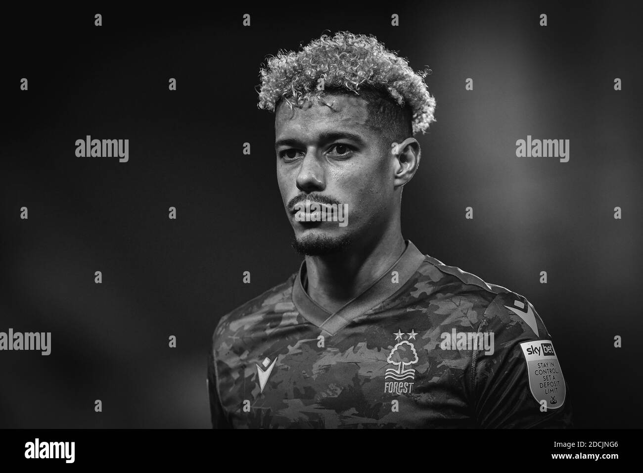 BARNSLEY, ENGLAND. NOVEMBER 21ST. during the Sky Bet Championship match between Barnsley and Nottingham Forest at Oakwell, Barnsley on Saturday 21st November 2020. (Credit: Jon Hobley | MI News) Credit: MI News & Sport /Alamy Live News Stock Photo