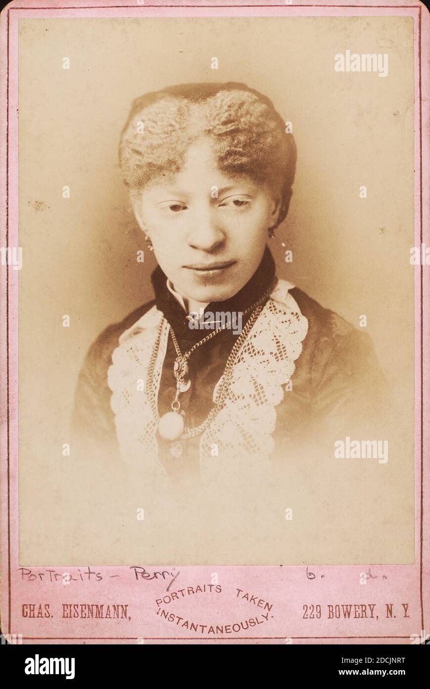 Miss Perry, colored albina, Barnum Show, still image, Photographs, 1880 - 1889, Eisenmann, Charles, b. 1850 Stock Photo