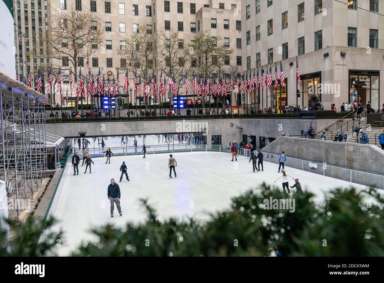 Sps Rockefeller Ice Rink Rockefeller ice rink opening hi-res stock photography and images - Alamy