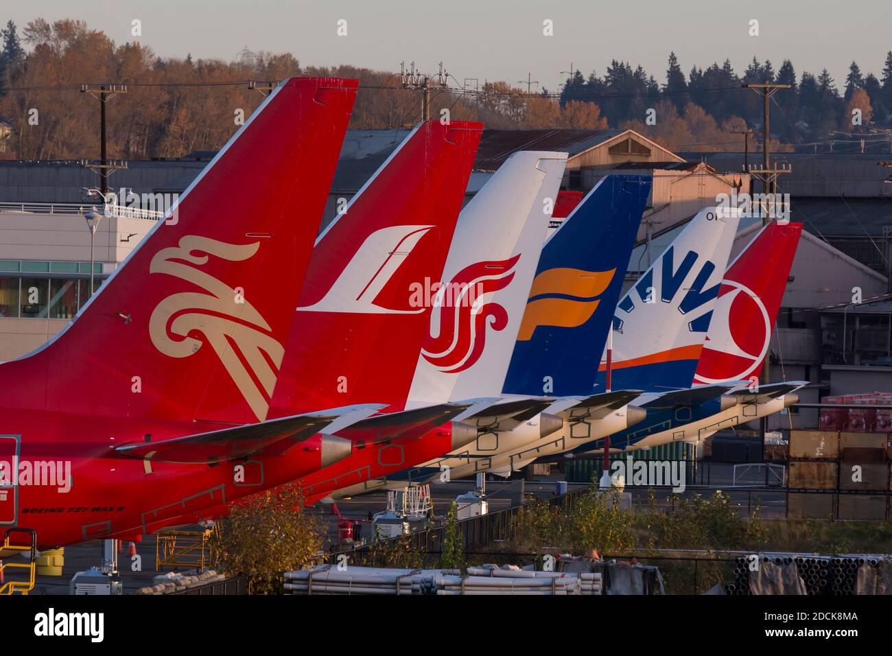 Seattle, Washington, USA. 21st November, 2020. The sun sets over a row