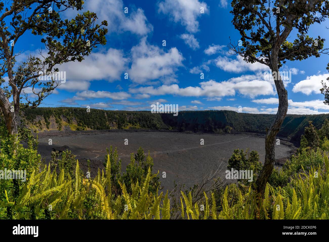 Crater of Kilauea Volcano, Hawaii, Hawai'i Volcanoes National Park, Big