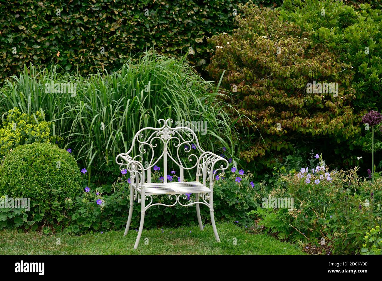 Wrought iron chair hi-res stock photography and images - Alamy