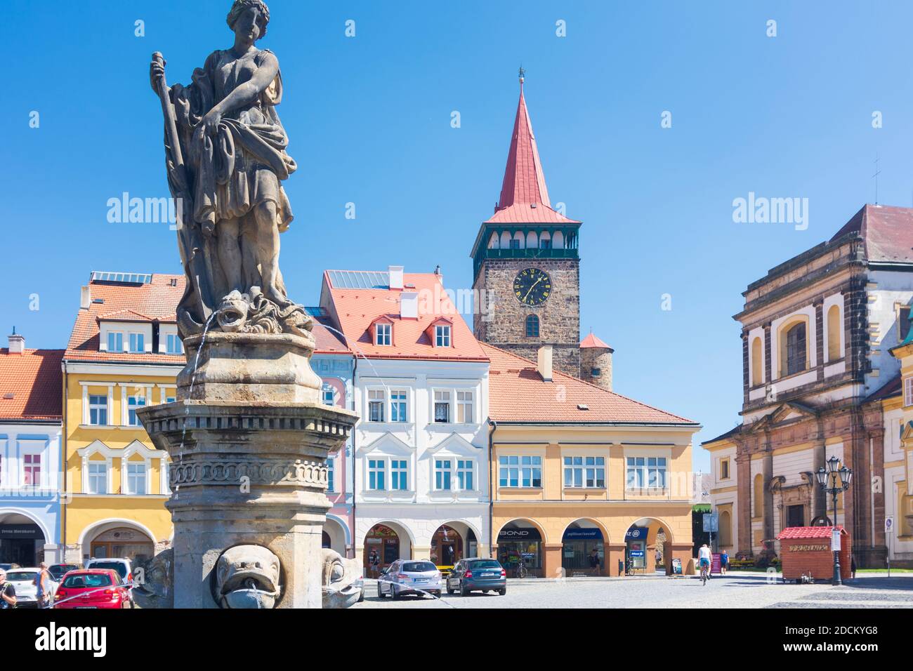 Jicin (Jitschin): main square Wallenstein Square with the Valdice Gate in , Kralovehradecky, Hradec Kralove Region, Königgrätzer Region, Czech Stock Photo